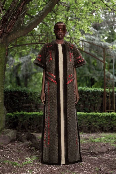Look 13
